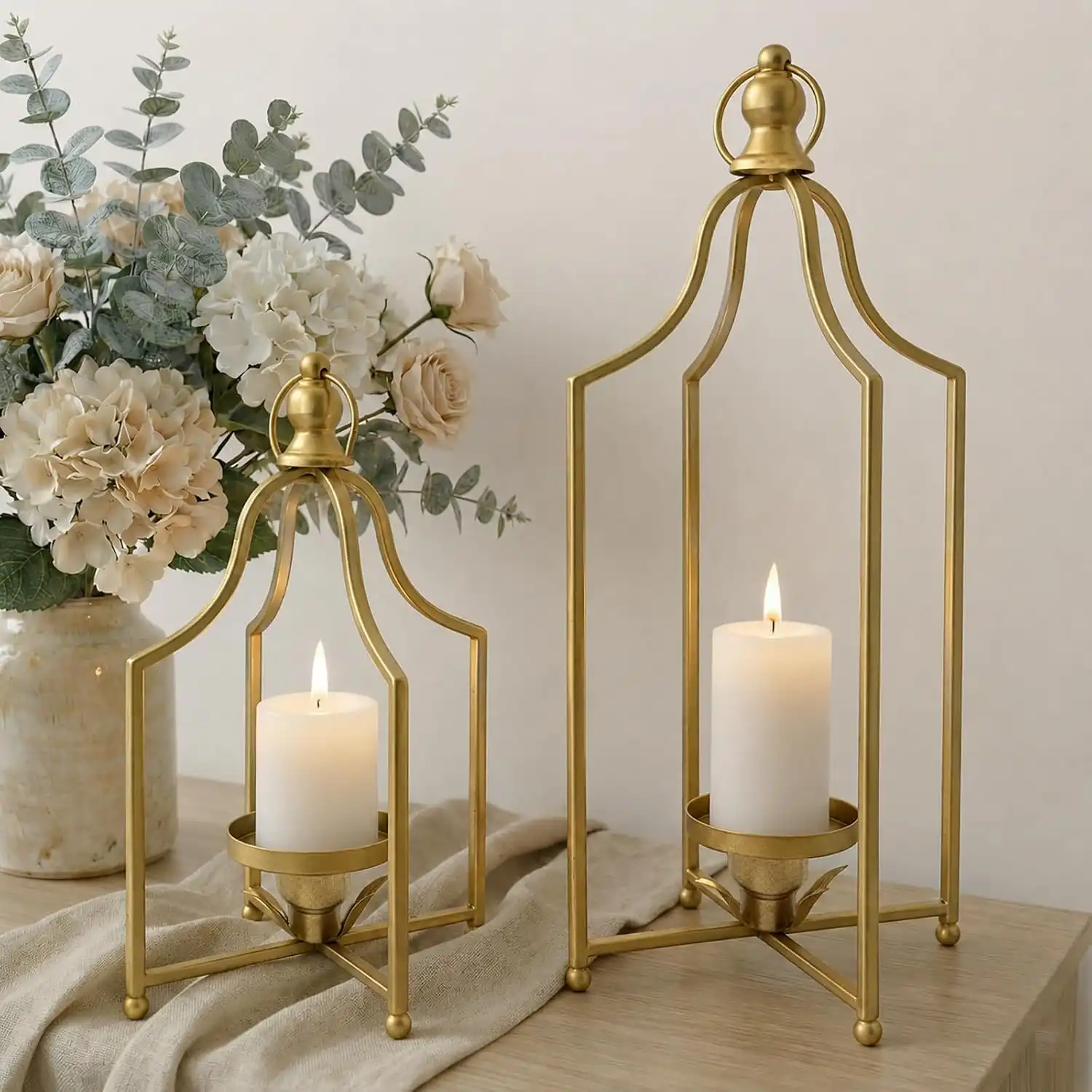 Gold Lanterns For Elegant Tables